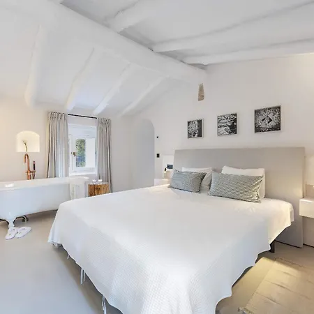 Antigua Villa *